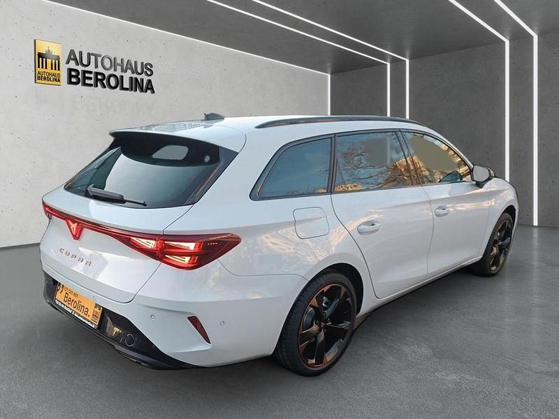 Neu Cupra Leon 150 PS (110 kW) 2026 Grau Limousine