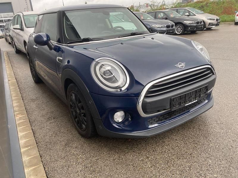 Gebraucht Mini ONE 102 PS (75 kW) 2019 Blau Kleinwagen