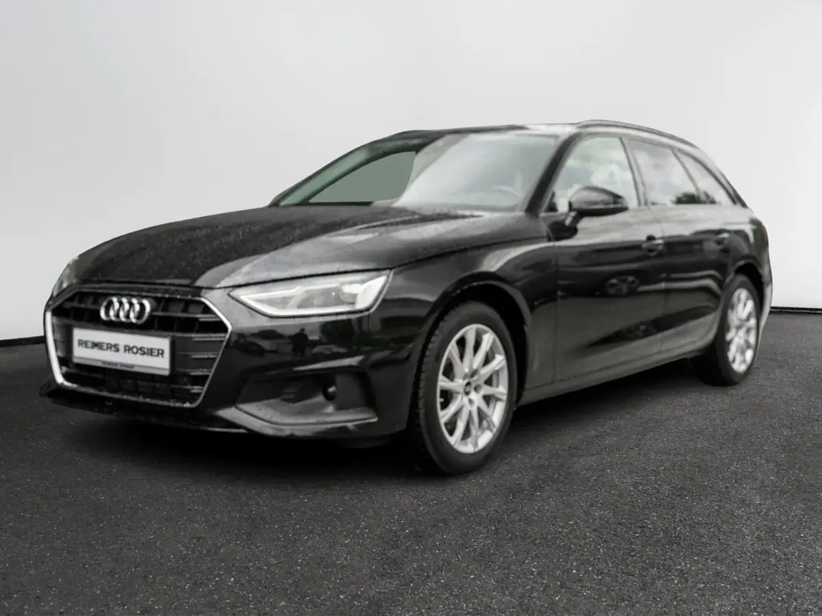 Gebraucht Audi A4 Ambiente 150 PS (110 kW) 2022 Kombi