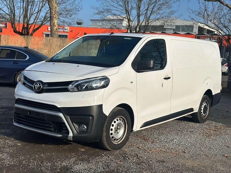 Gebraucht Toyota Proace 122 PS (89 kW) 2021 Weiß Van / Kleinbus