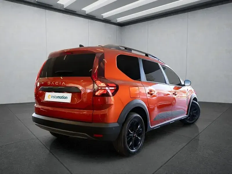 Gebraucht Dacia Jogger 101 PS (74 kW) 2025 Braun Van / Kleinbus