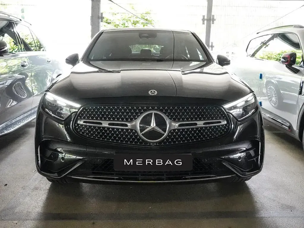 Gebraucht Mercedes GLC220 AMG 220 PS (161 kW) 2025 Polarweiß SUV