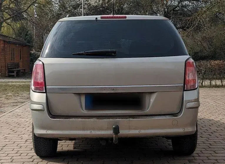 Gebraucht Opel Astra Edition 116 PS (85 kW) 2008 Silber Limousine