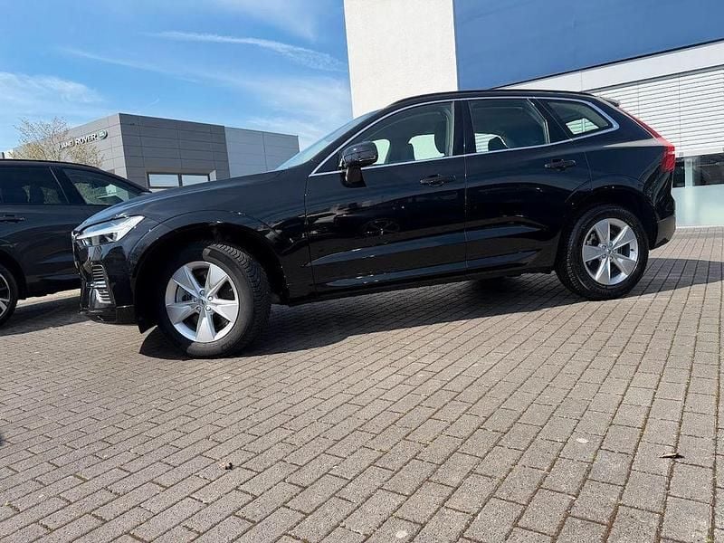 Gebraucht Volvo XC60 Core 197 PS (144 kW) 2024 Schwarz SUV