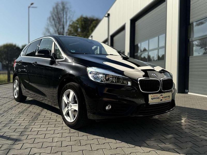 Gebraucht BMW 218 Advantage 136 PS (100 kW) 2016 Saphirschwarz Van / Kleinbus