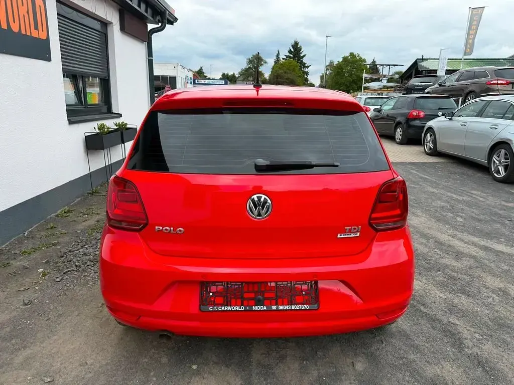 Gebraucht VW Polo 90 PS (66 kW) 2015 Rot Limousine