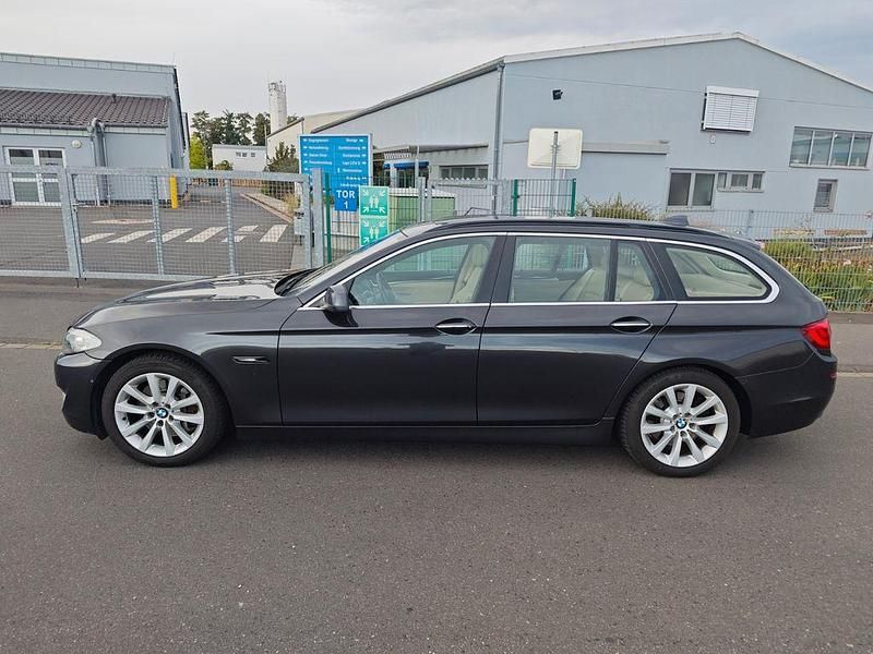 Gebraucht BMW 528 245 PS (180 kW) 2011 Braun Kombi