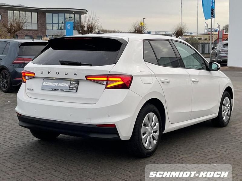 Gebraucht Skoda Fabia Selection 116 PS (85 kW) 2024 Weiß Limousine