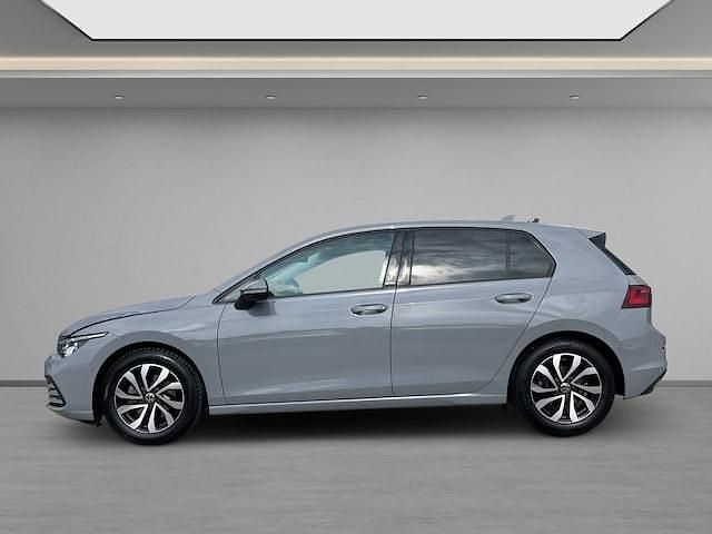 Gebraucht VW Golf VIII Active 150 PS (110 kW) 2022 Schwarz Limousine