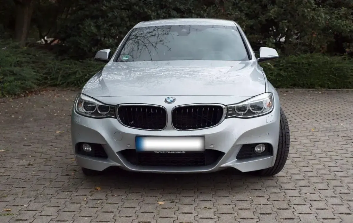 Gebraucht BMW 320 Shadowline 184 PS (135 kW) 2014 Silber Limousine