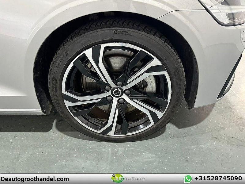 Gebraucht Volvo S60 Ultimate 253 PS (186 kW) 2023 Grau Limousine