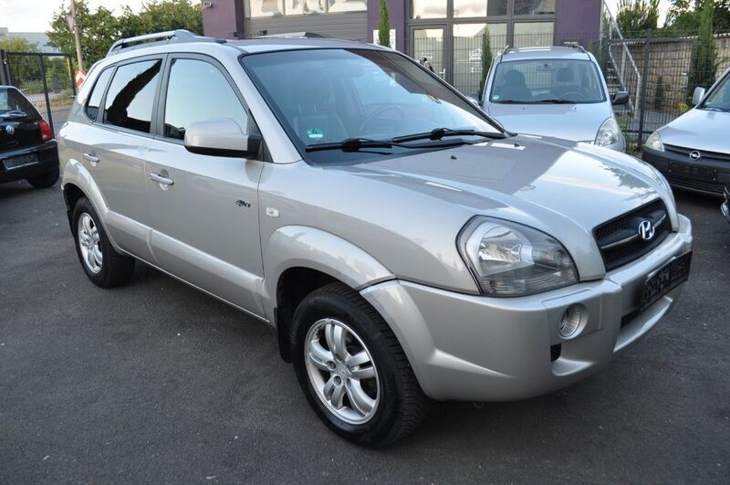 Silber Gebraucht 2006 Hyundai Tucson GLS SUV | 4.250 € (Guter Preis) - Bild 1/4