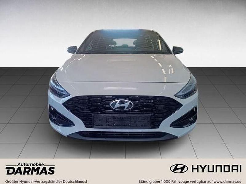 Gebraucht Hyundai i30 Advantage 140 PS (102 kW) 2025 Weiß Limousine