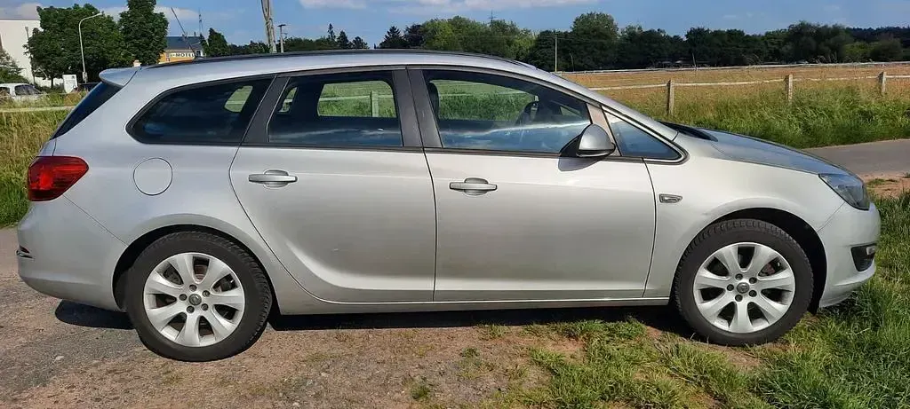 Usata Opel Astra Selection 110 CV (80 kW) 2015 Grigio Station wagon