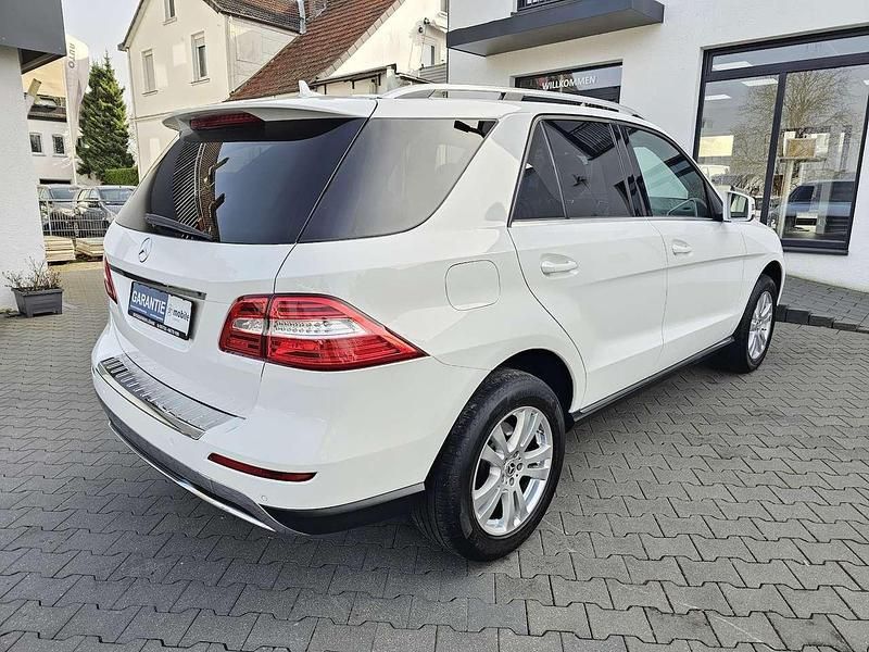 Gebraucht Mercedes ML250 204 PS (150 kW) 2014 Weiß SUV
