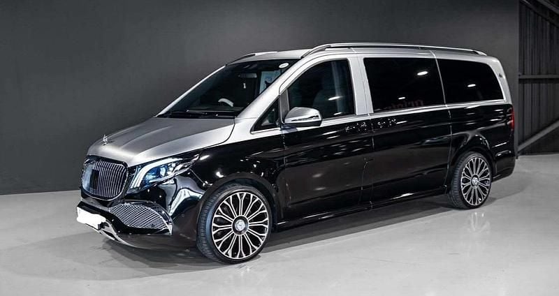Schwarz Gebraucht 2015 Mercedes V250 Van / Kleinbus | 38.500 € (Teuer) - Bild 1/4