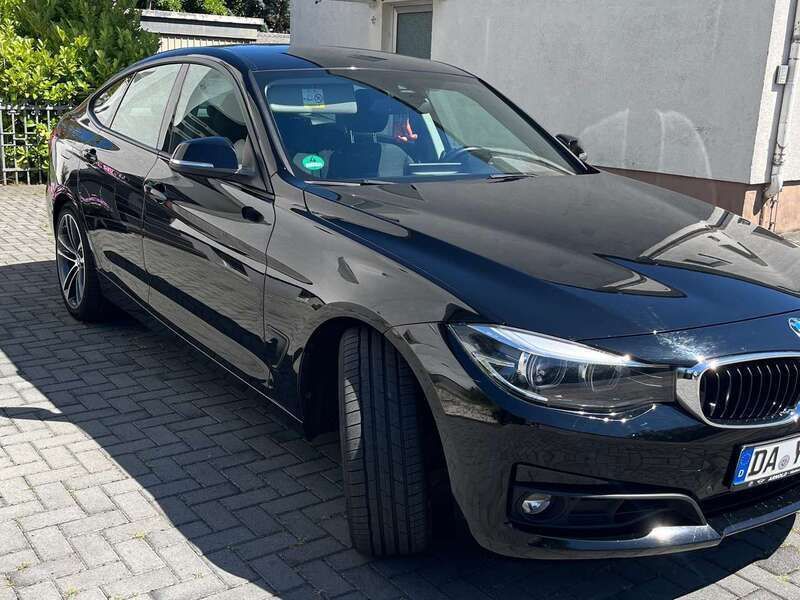 Schwarz Gebraucht 2018 BMW 320 Gran Turismo Advantage Limousine | 15.500 € (Superpreis) - Bild 1/4