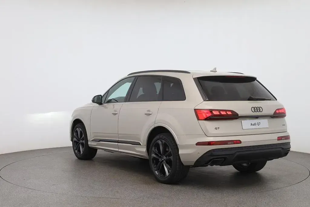 Neu Audi Q7 Sport 286 PS (210 kW) 2026 Braun SUV
