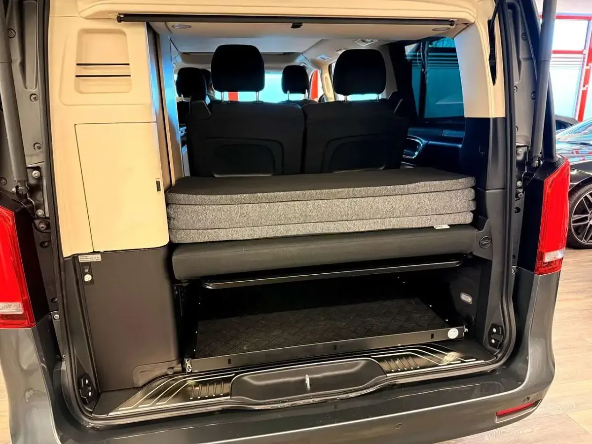 Gebraucht Mercedes V300 Marco Polo 237 PS (174 kW) 2023 Grau Van / Kleinbus