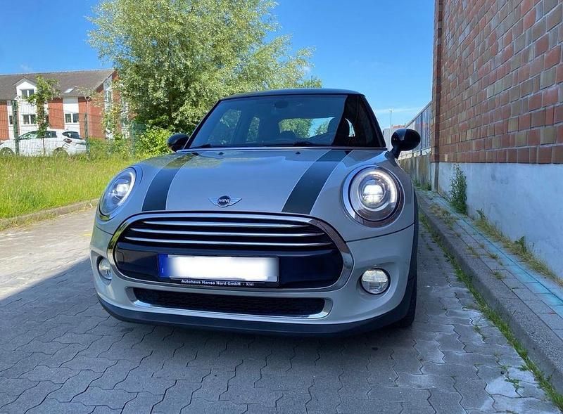 Gebraucht Mini Cooper D Chili 116 PS (85 kW) 2015 Silber Kleinwagen