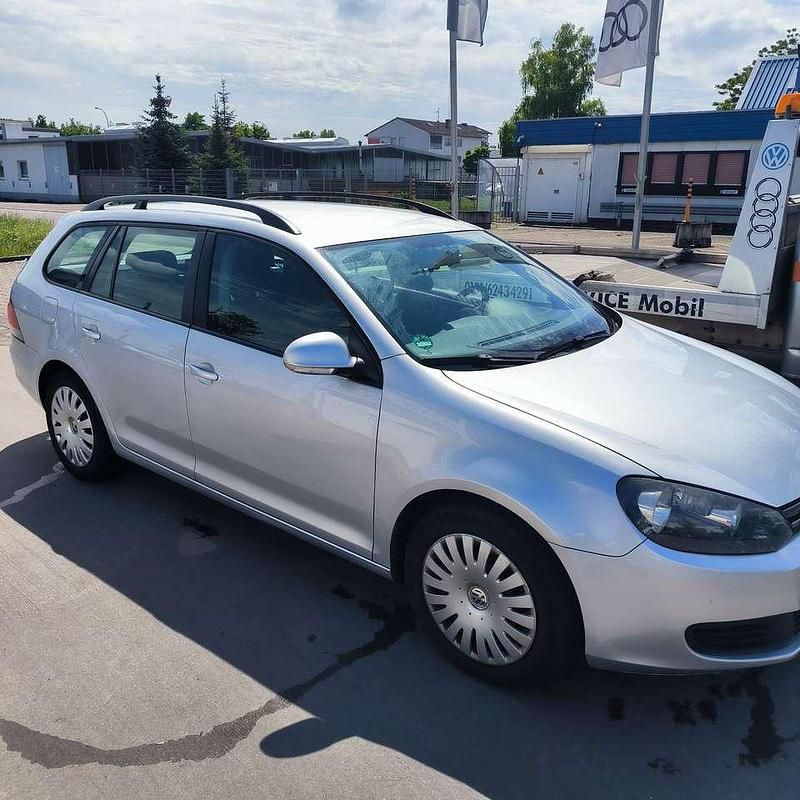 Grau Gebraucht 2009 VW Golf VI Trendline Kombi | 5.000 € (Etwas zu teuer) - Bild 1/4