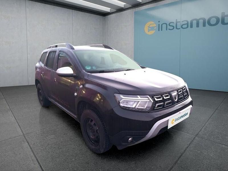 Gebraucht Dacia Duster 131 PS (96 kW) 2022 Schwarz SUV