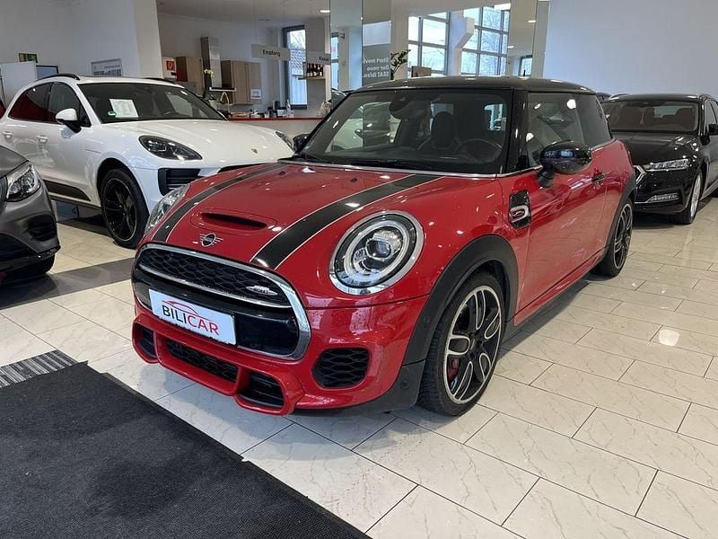 Gebraucht Mini John Cooper Works 231 PS (169 kW) 2019 Rot Kleinwagen