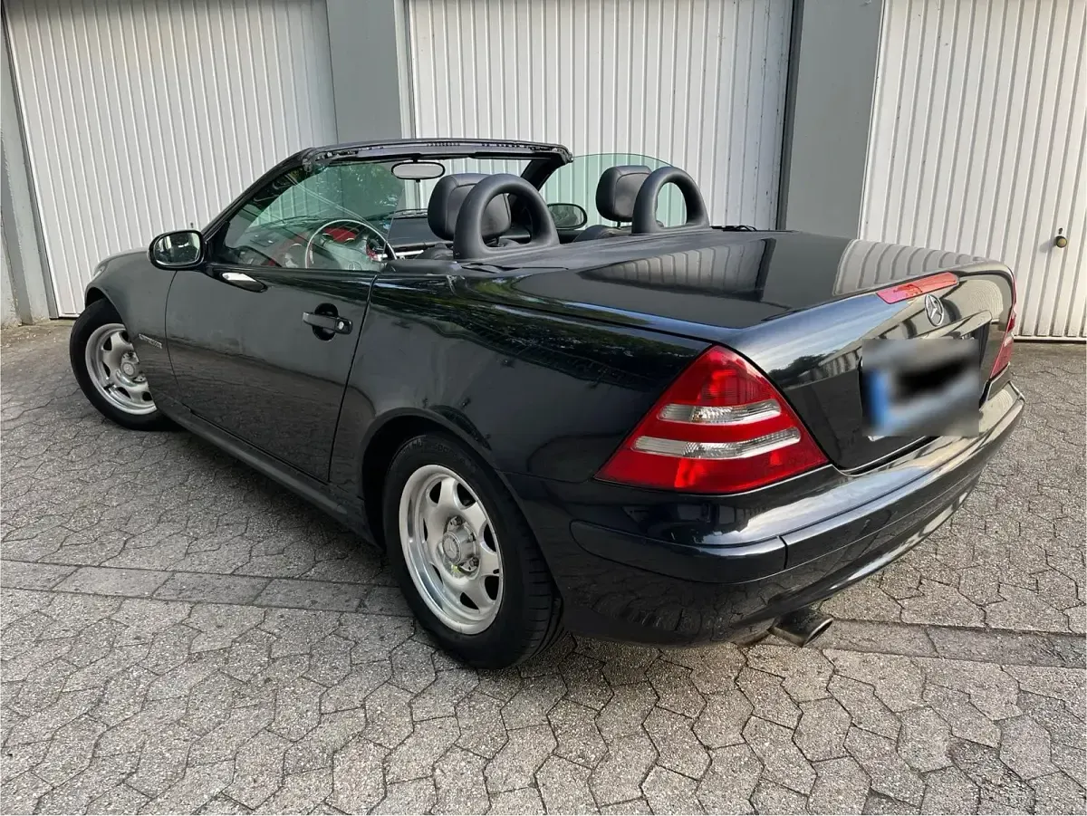 Gebraucht Mercedes SLK200 163 PS (119 kW) 2000 Schwarz Cabrio