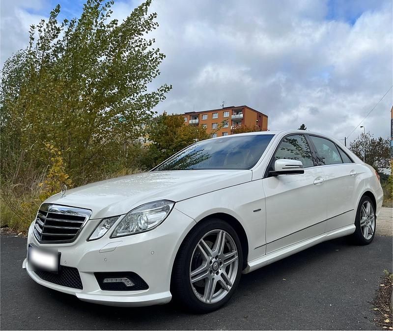Gebraucht Mercedes E350 AMG 265 PS (194 kW) 2011 Limousine
