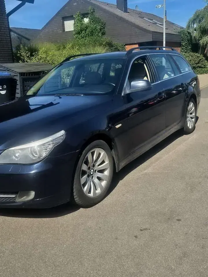 Gebraucht BMW 520 Sport Line 177 PS (130 kW) 2009 Kombi