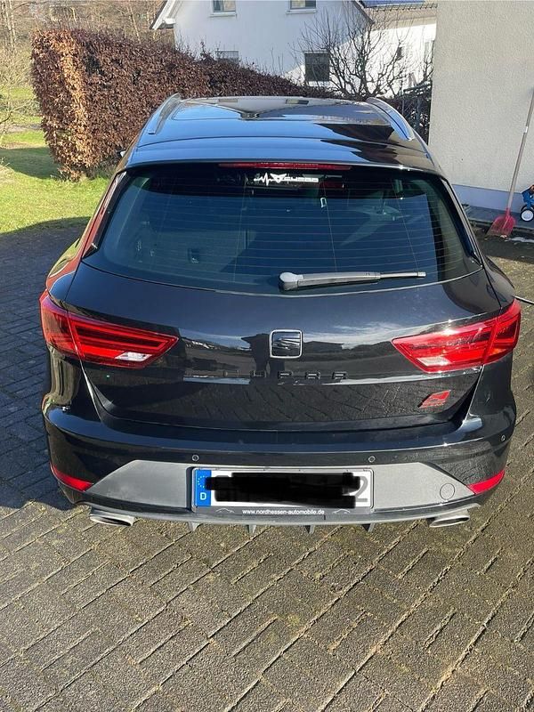 Gebraucht Seat Leon CUPRA 300 PS (220 kW) 2018 Schwarz Kombi