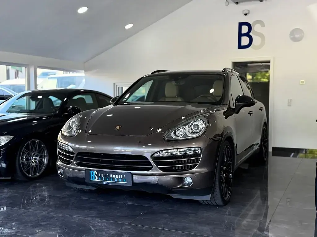 Gebraucht Porsche Cayenne 245 PS (180 kW) 2013 Braun SUV