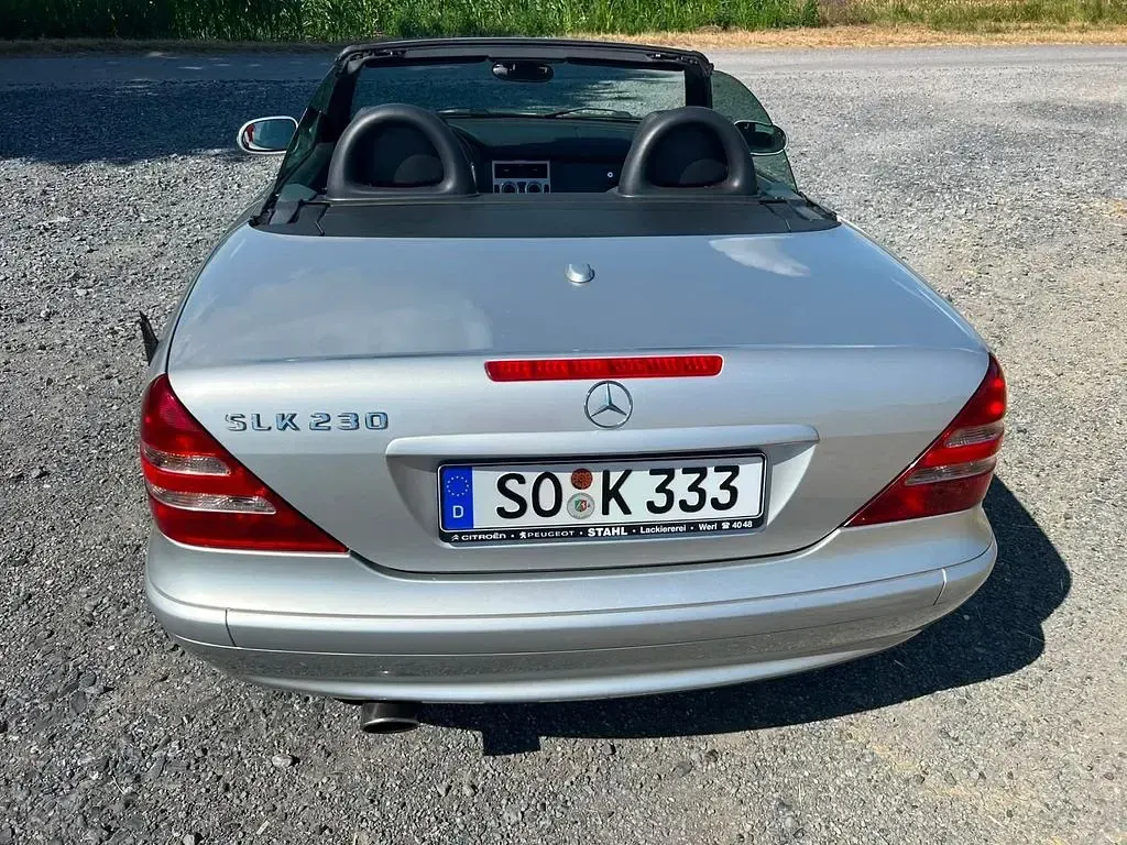Gebraucht Mercedes SLK230 197 PS (144 kW) 2002 Silber Cabrio
