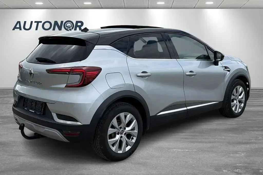 Gebraucht Renault Captur Intens 131 PS (96 kW) 2020 Silber SUV