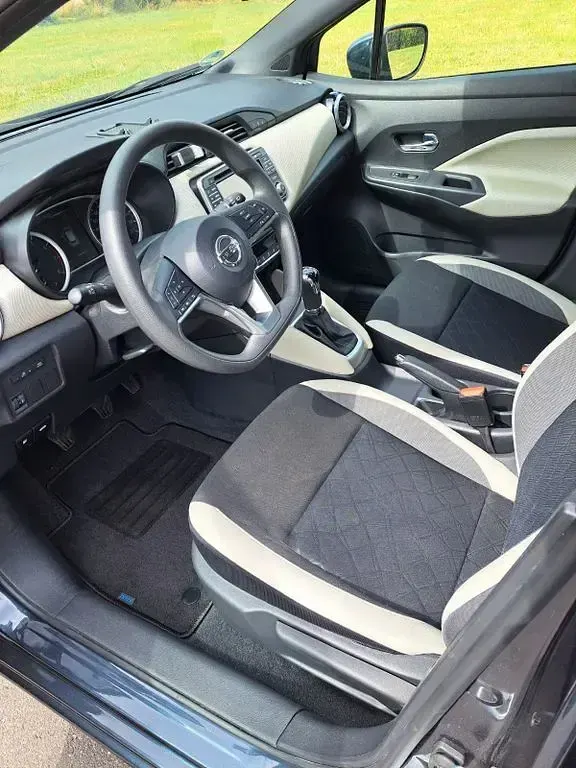 Gebraucht Nissan Micra Acenta 71 PS (52 kW) 2018 Grau Kleinwagen