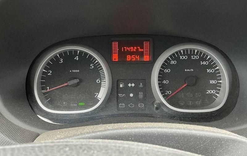 Używany Dacia Duster Prestige 110 KM (80 kW) 2011 Czarny SUV