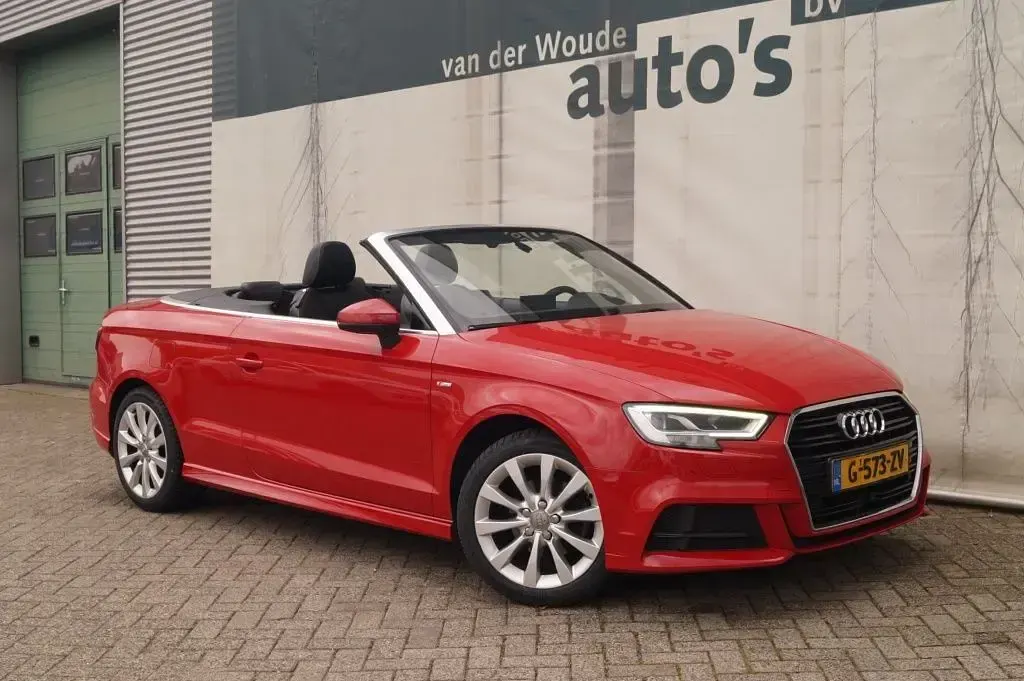 Gebraucht Audi A3 Cabriolet S-Line 150 PS (110 kW) 2020 Rot Cabrio