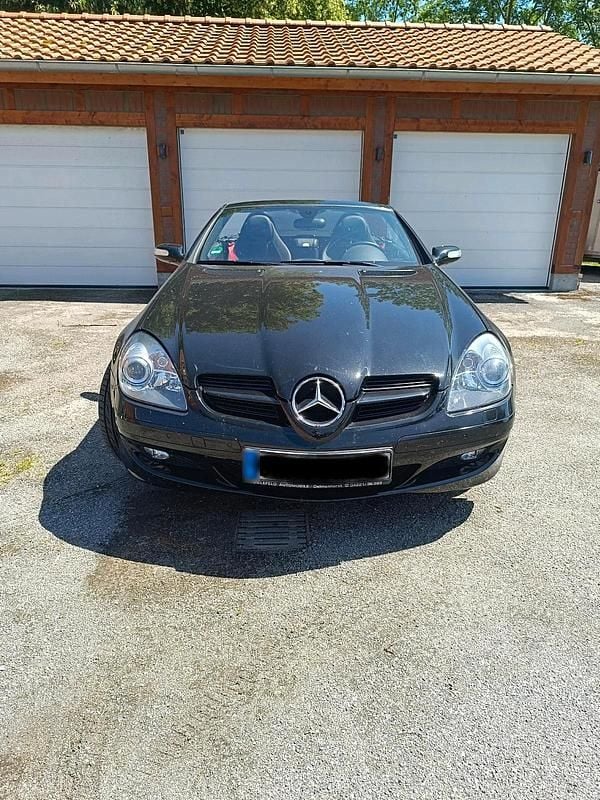 Second-hand Mercedes SLK350 272 CP (200 kW) 2008 Negru Cabrio