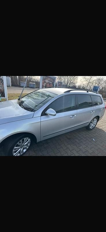 Gebraucht VW Passat 140 PS (102 kW) 2011 Silber Kombi