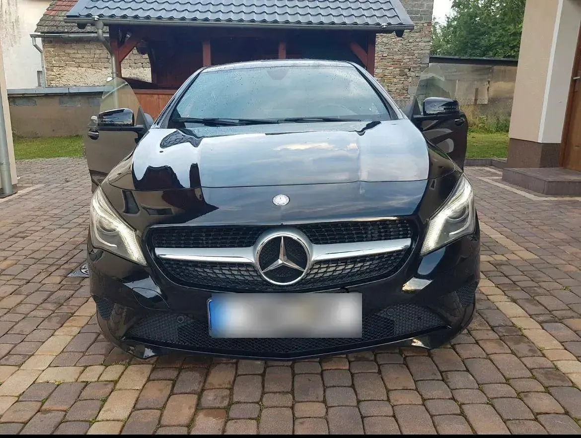 Gebraucht Mercedes CLA220 177 PS (130 kW) 2015 Schwarz Coupé