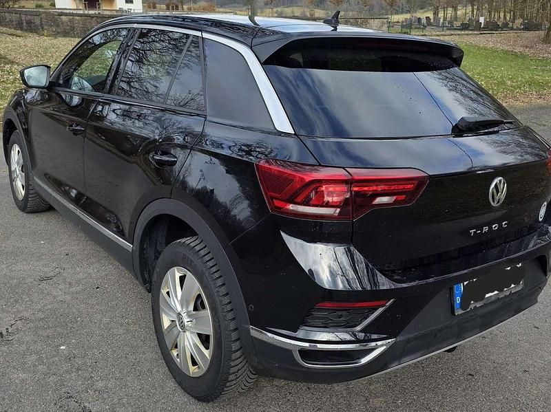 Second-hand VW T-Roc 150 CP (110 kW) 2019 Negru SUV
