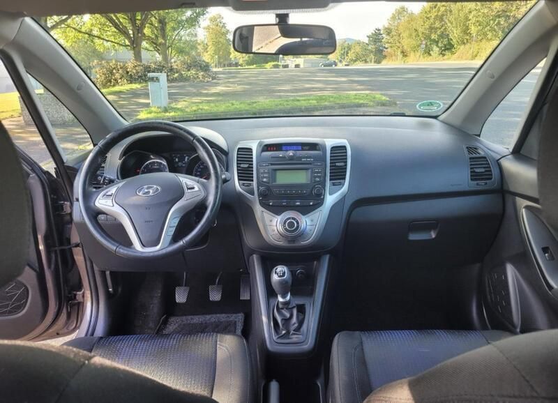 Gebraucht 2012 Hyundai ix20 Van / Kleinbus | 5.100 € (Guter Preis) - Bild 1/4