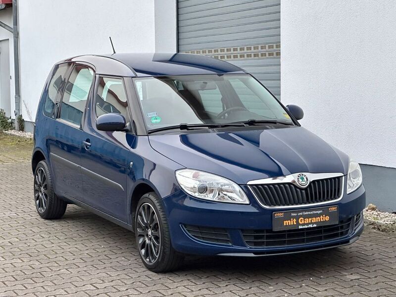 Blau Gebraucht 2012 Skoda Roomster Ambition Kombi | 6.990 € (Fairer Preis) - Bild 1/4