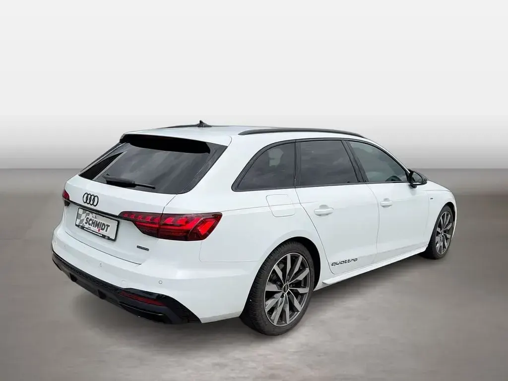 Gebraucht Audi A4 S-Line 204 PS (150 kW) 2022 Gletscherweiß metallic Kombi