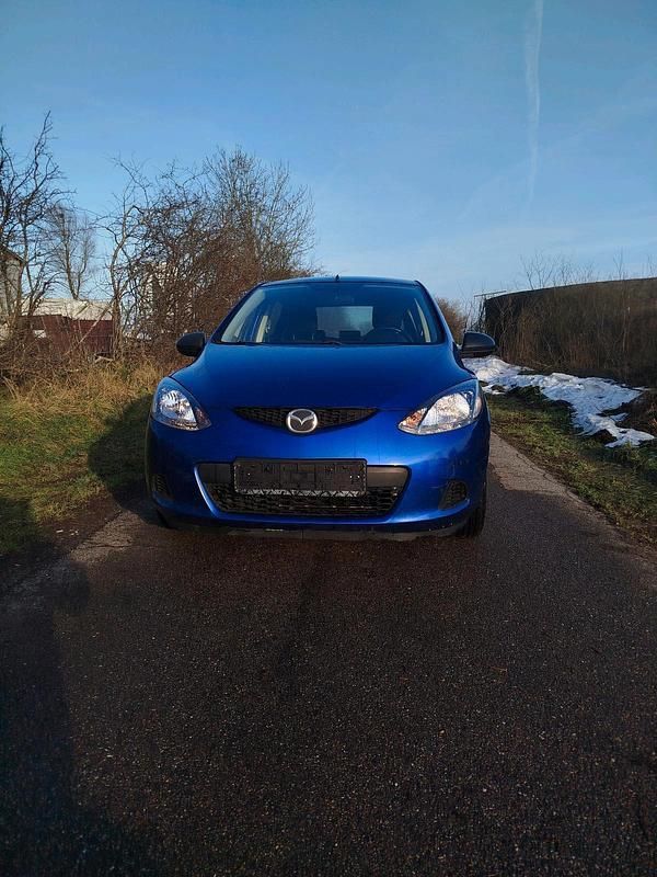 Blau Gebraucht 2008 Mazda 2 Kleinwagen | 1.300 € (Superpreis) - Bild 1/4