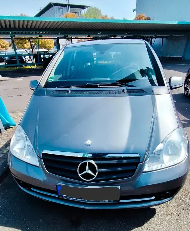Gebraucht Mercedes A180 109 PS (80 kW) 2010 Grau Limousine