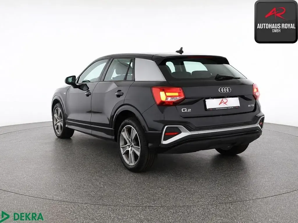 Gebraucht Audi Q2 S-Line 116 PS (85 kW) 2023 Schwarz SUV