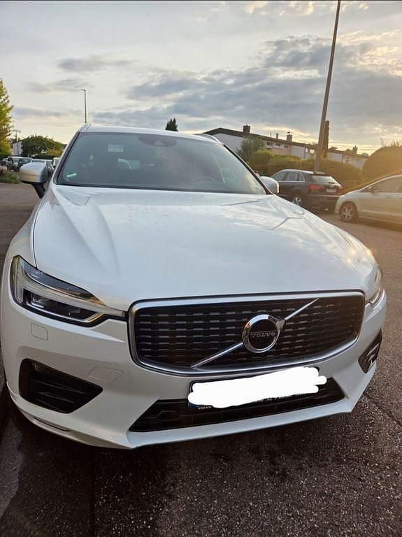 Weiß Gebraucht 2018 Volvo XC60 R-Design SUV | 22.990 € (Superpreis) - Bild 1/4