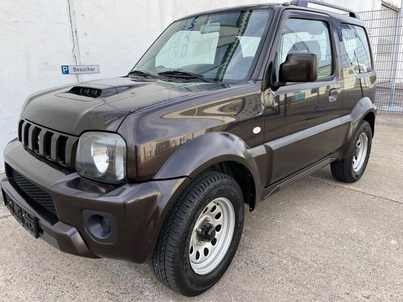 Braun Gebraucht 2016 Suzuki Jimny Comfort SUV | 16.500 € (Etwas zu teuer) - Bild 1/4