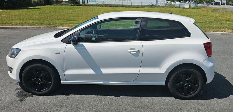 Weiß Gebraucht 2012 VW Polo Match Kleinwagen | 3.600 € (Superpreis) - Bild 1/4